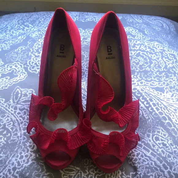 Baker red high heels - Picture 3 of 4